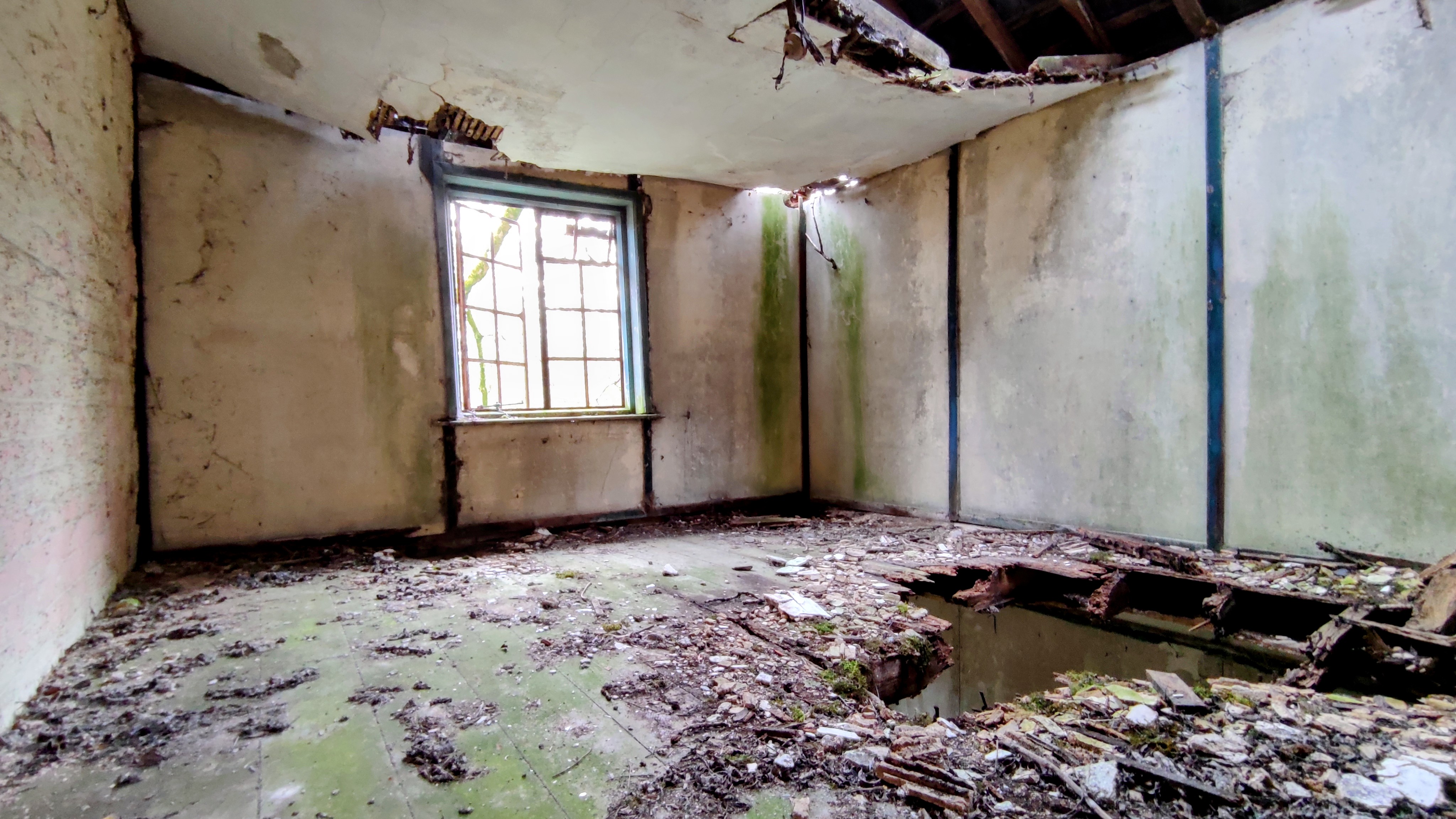 Abandoned Hampshire: Morn Hill Camp House